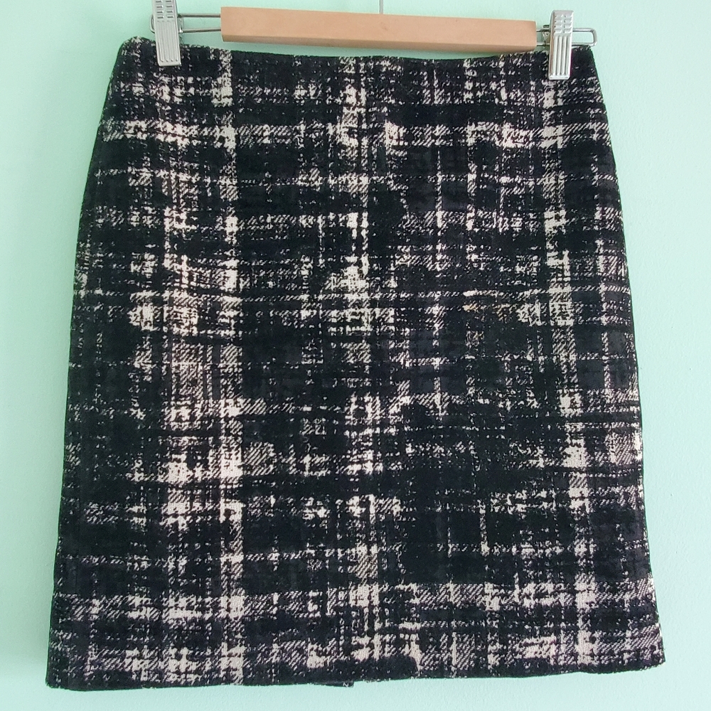 Ann Taylor Size 2 Skirt